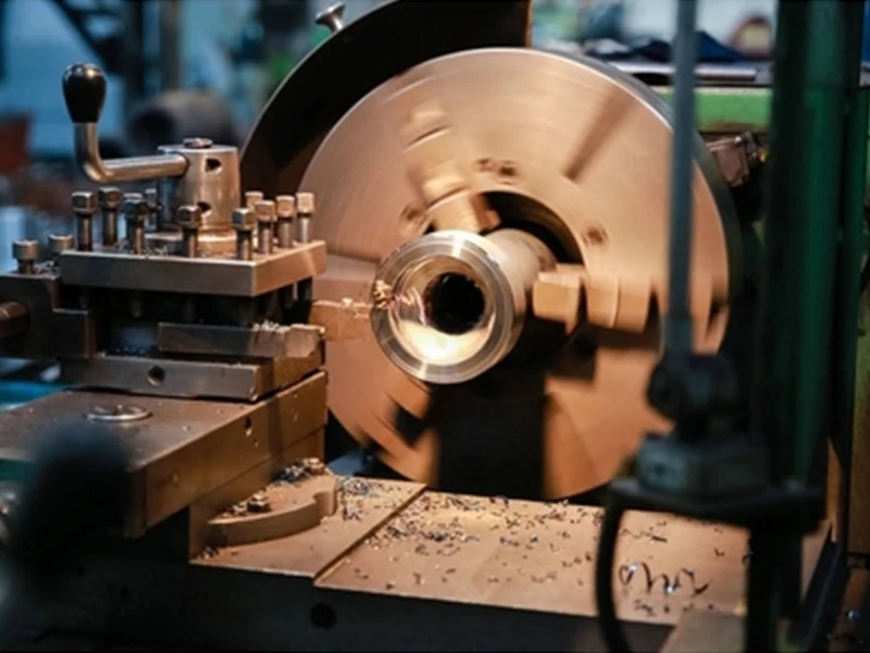 Nhà sản xuất gia công: Người khổng lồ tiềm ẩn của ngành sản xuất