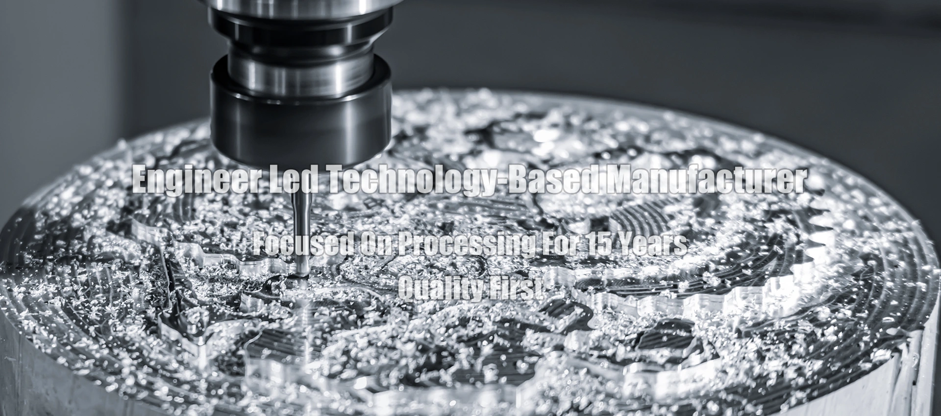 Nhà sản xuất gia công CNC tùy chỉnh của Trung Quốc